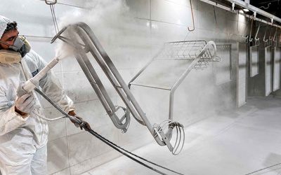 Pintura Eletrostática a Pó: Vantagens e Aplicações Industriais